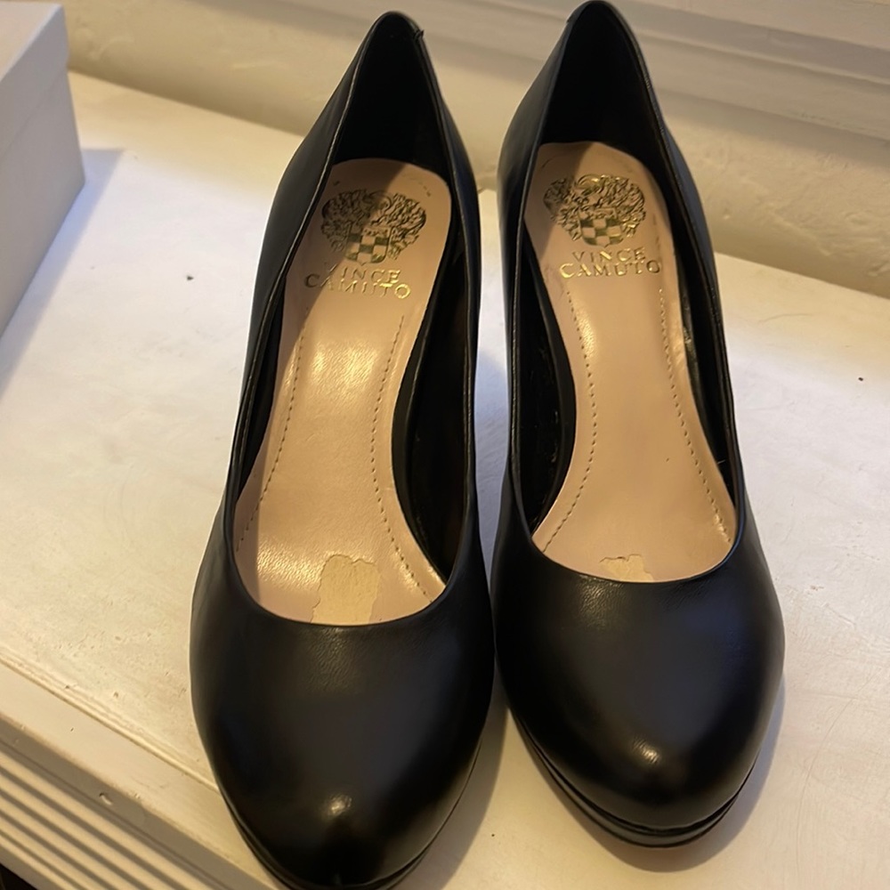 Vince Camuto stacked pumps